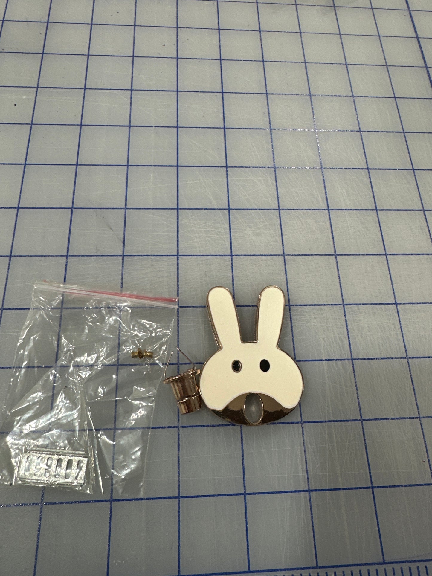 Bunny Turnlock