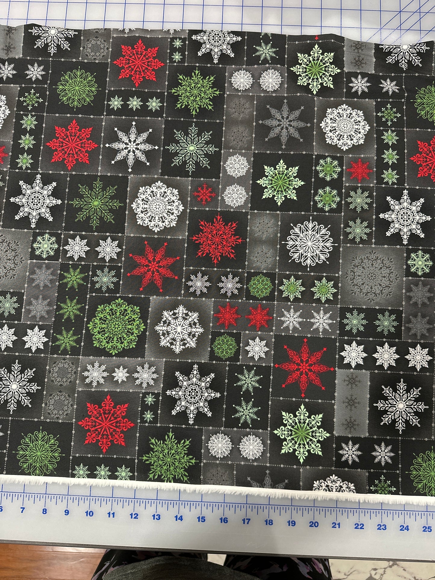 Christmas Night by Monique Jacobs MAS10350-J for Maywood Studios