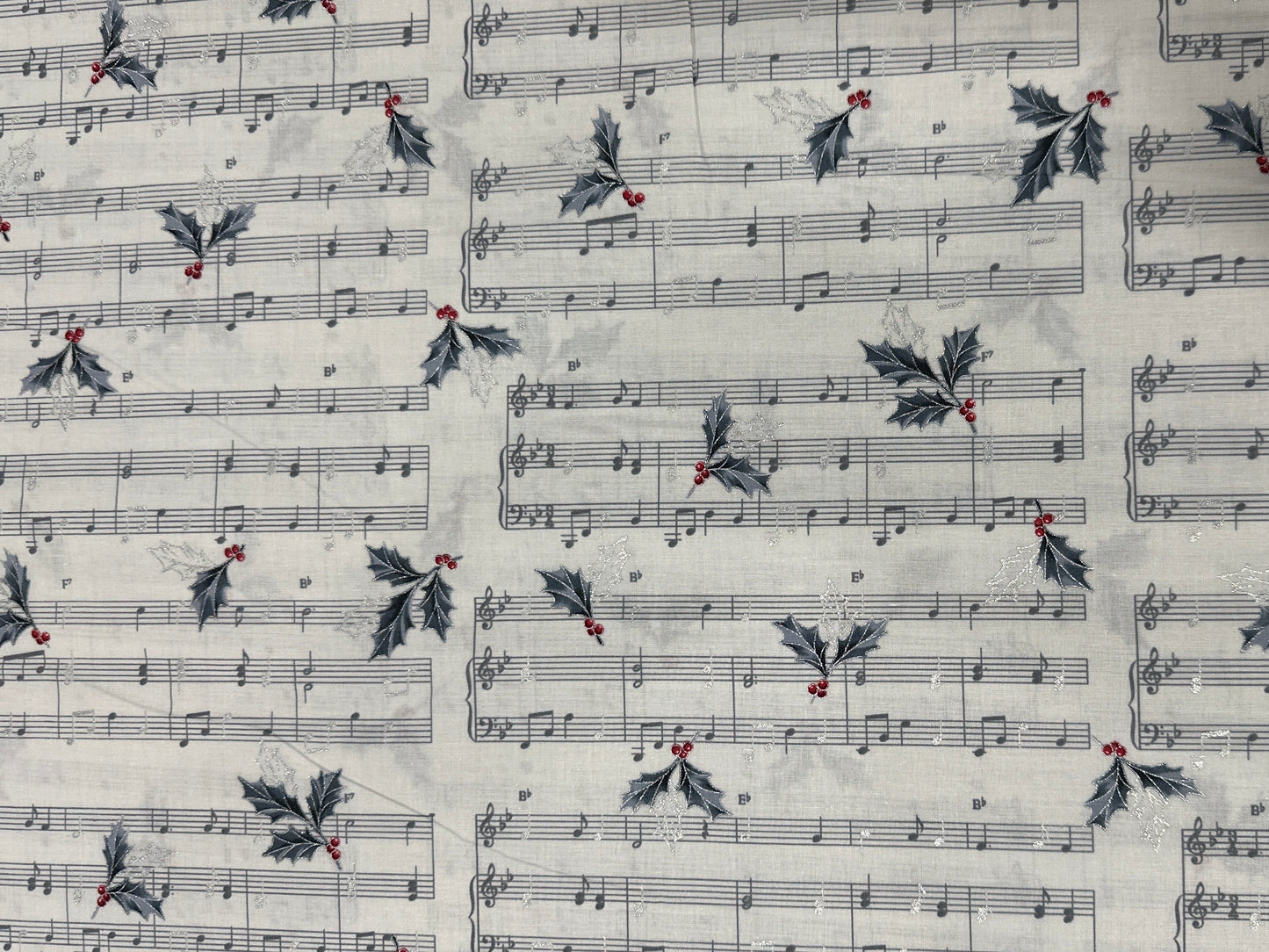 Cardinal Carols Q7628 by Hoffman California International Fabrics