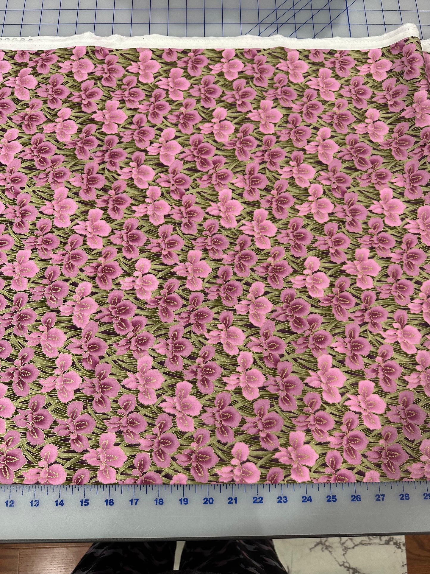 Lotus CM5562 Timeless Treasures Fabrics